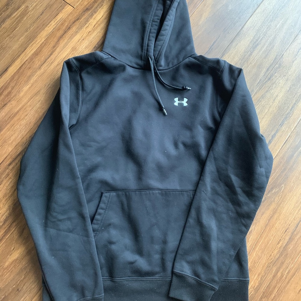 Women’s Under armour hoodie
